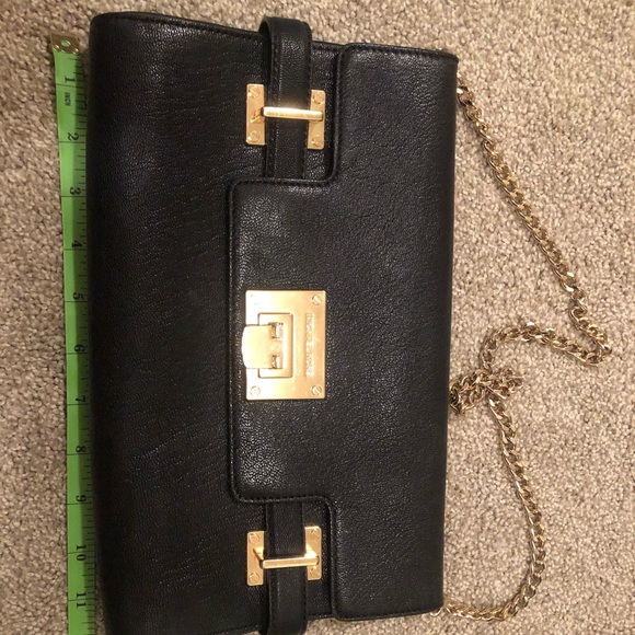 Black Michael kors purse clutch